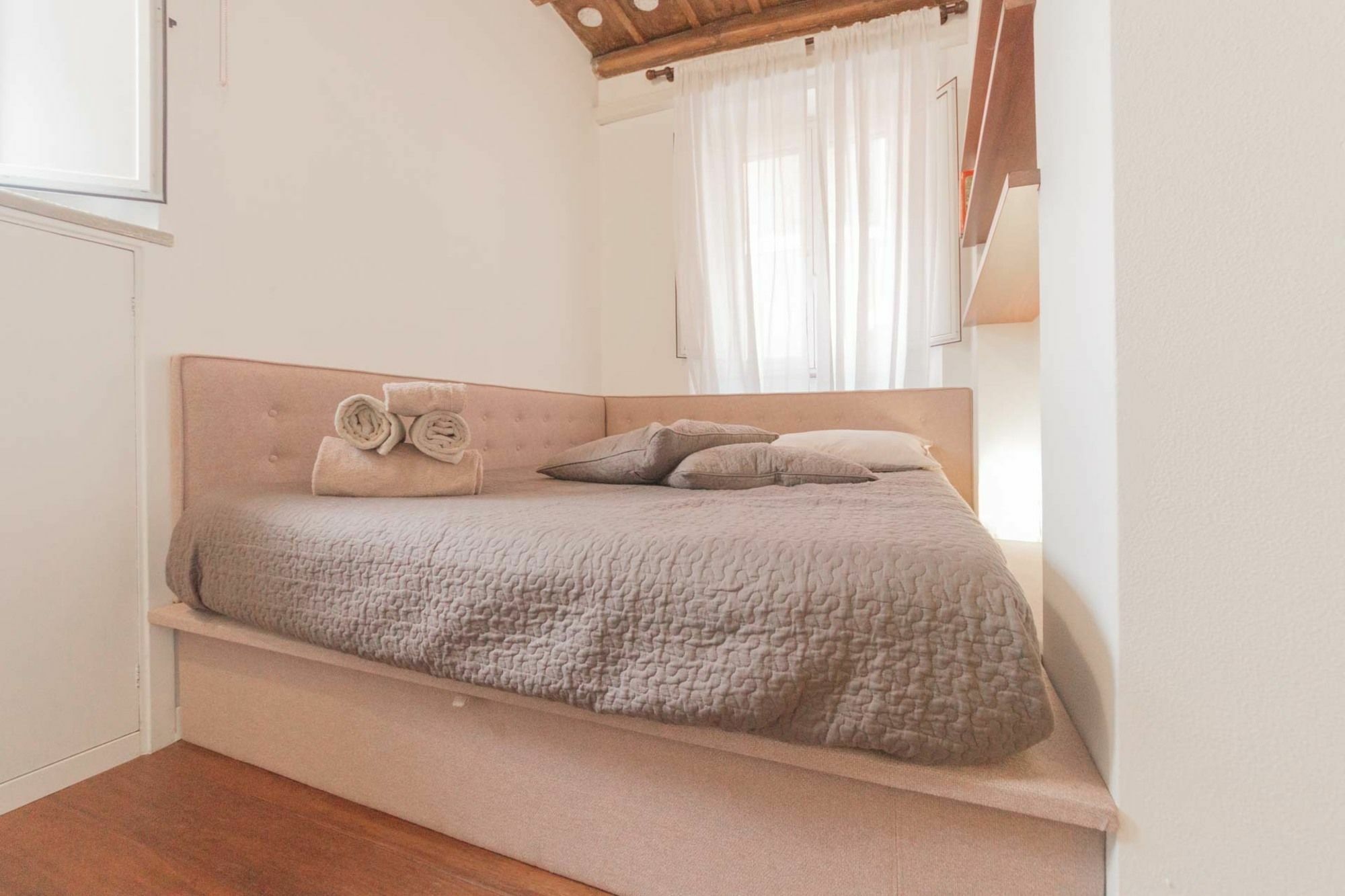 Panieri - Trastevere Apartment Roma Esterno foto